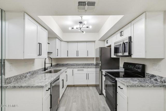 4444 E PARADISE VILLAGE Parkway N 251, Phoenix, AZ 85032