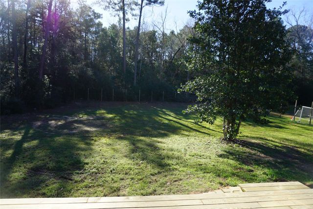 10832 Royal Forest Drive, Conroe, TX 77303