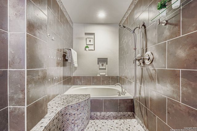 9322 Valley Ridge, San Antonio, TX 78250