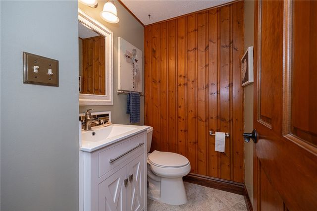 1072 Renton Rd, Plum Boro, PA 15239