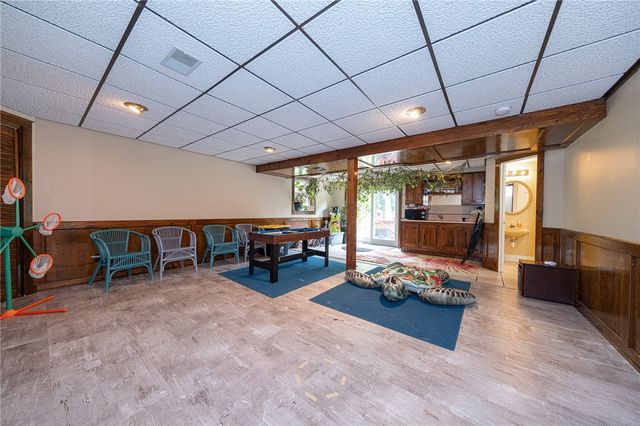 1072 Renton Rd, Plum Boro, PA 15239