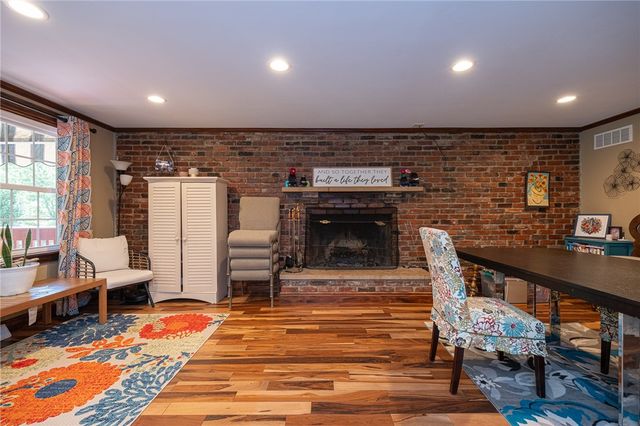 1072 Renton Rd, Plum Boro, PA 15239