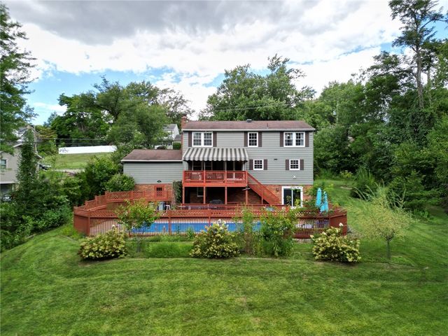 1072 Renton Rd, Plum Boro, PA 15239