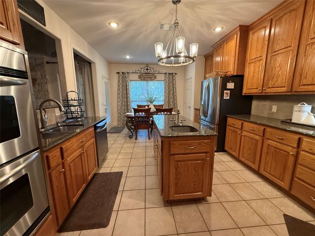 910 Holly Hill Lane, Mt Pleasant, TX 75455