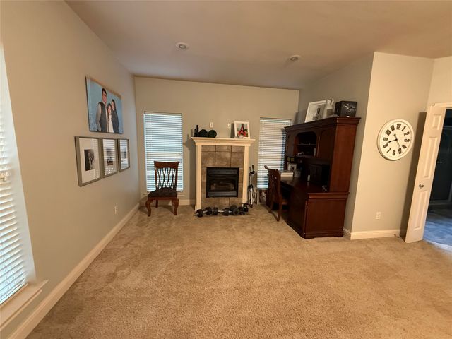 910 Holly Hill Lane, Mt Pleasant, TX 75455