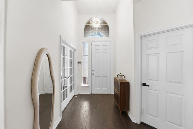 8609 Old Oak Drive, Irving, TX 75063