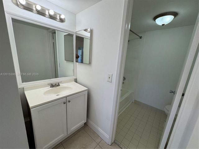 9893 Nob Hill Ln 9893, Sunrise, FL 33351