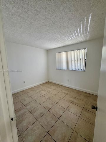 9893 Nob Hill Ln 9893, Sunrise, FL 33351