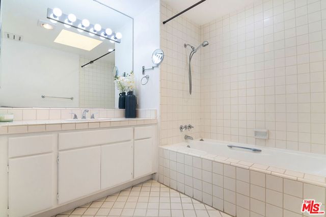 1650 Veteran Avenue 306, Los Angeles, CA 90024