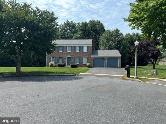989 KINGS WAY W, Hummelstown, PA 17036