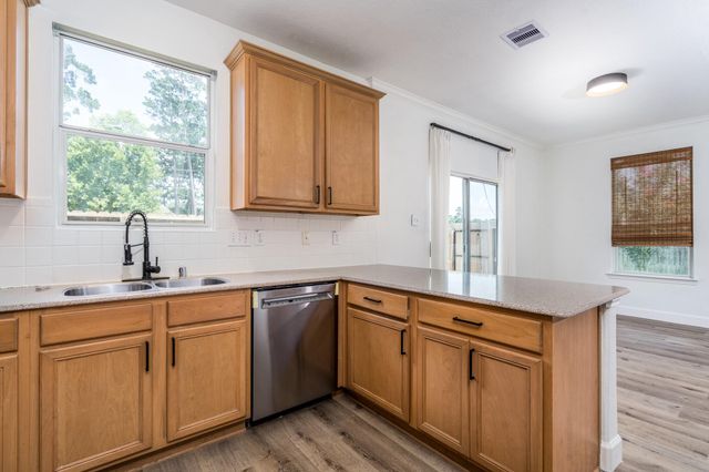 16028 Limestone Lake Drive, Tomball, TX 77377