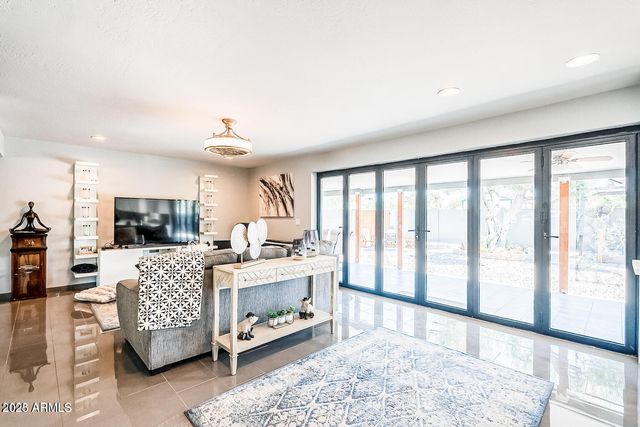 11215 N 37TH Avenue, Phoenix, AZ 85029