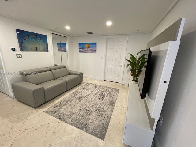 18671 Collins Ave 202, Sunny Isles Beach, FL 33160