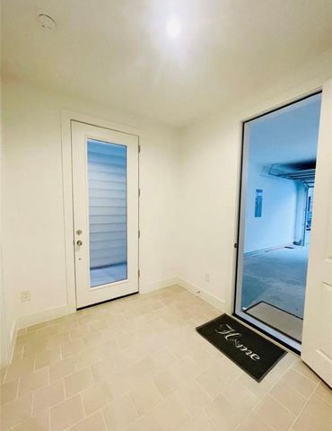 5855 Dolores Street, Houston, TX 77057
