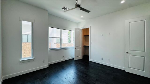 5855 Dolores Street, Houston, TX 77057