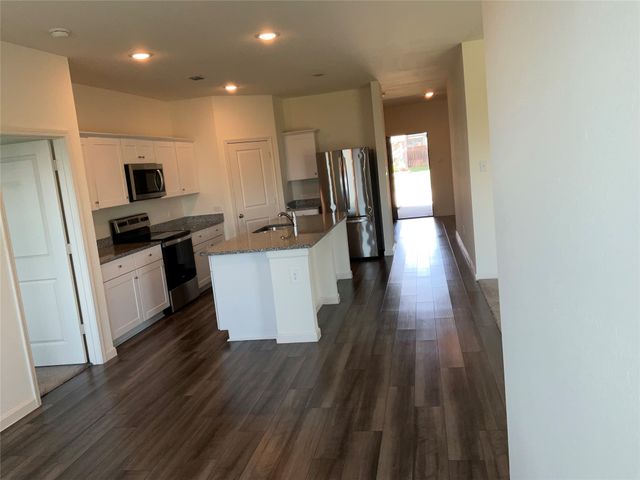 13212 Ridings Drive, Fort Worth, TX 76052