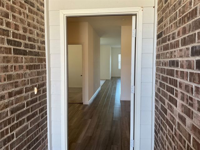 13212 Ridings Drive, Fort Worth, TX 76052