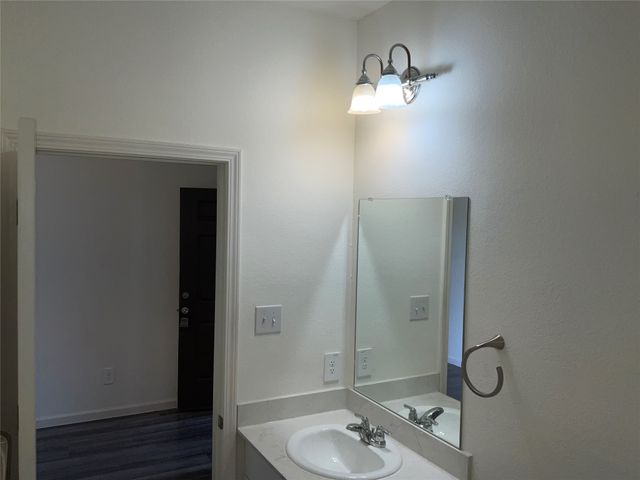 13212 Ridings Drive, Fort Worth, TX 76052