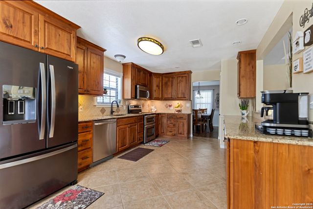 151 Flora, New Braunfels, TX 78130