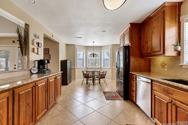 151 Flora, New Braunfels, TX 78130