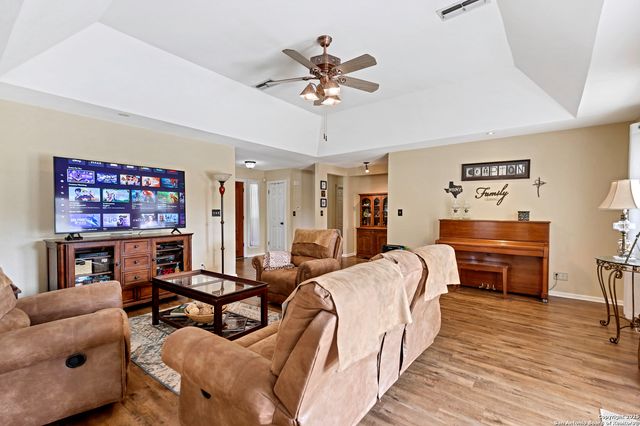 151 Flora, New Braunfels, TX 78130