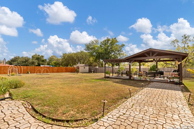 151 Flora, New Braunfels, TX 78130