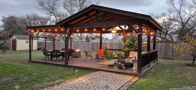 151 Flora, New Braunfels, TX 78130