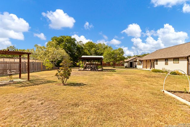 151 Flora, New Braunfels, TX 78130