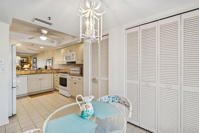 6707 STONE RIVER ROAD 101, Bradenton, FL 34203