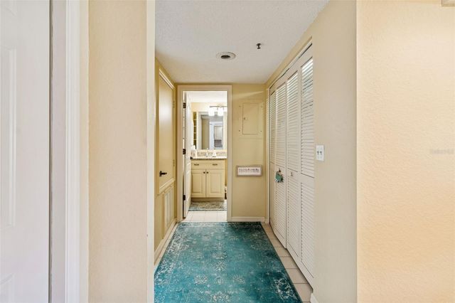 6707 STONE RIVER ROAD 101, Bradenton, FL 34203