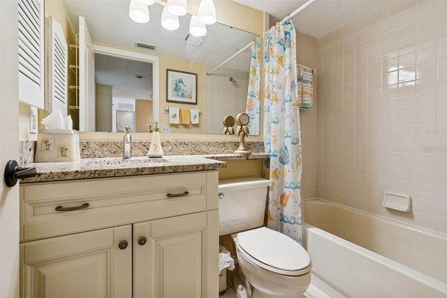 6707 STONE RIVER ROAD 101, Bradenton, FL 34203