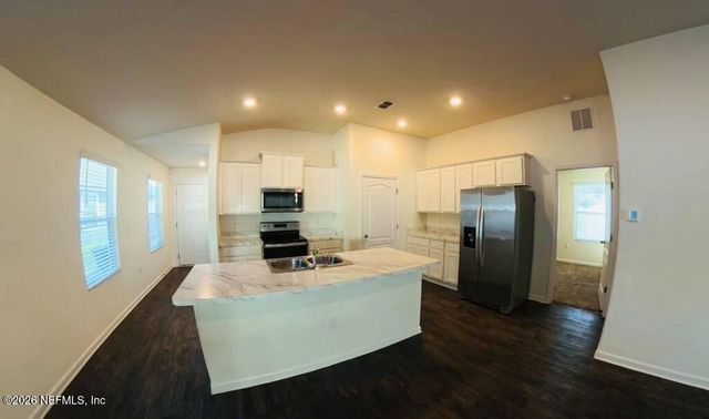 8454 CAPE FOX Drive, Jacksonville, FL 32222