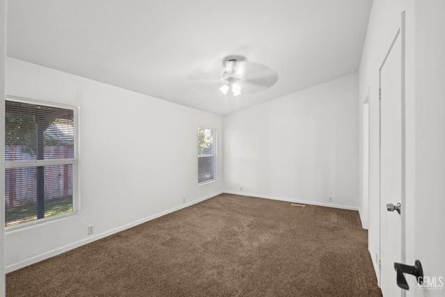 0 717 Iris St., Bakersfield, CA 93308