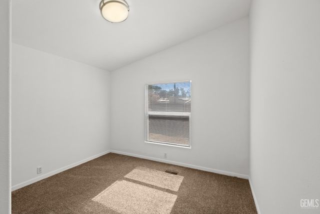 0 717 Iris St., Bakersfield, CA 93308