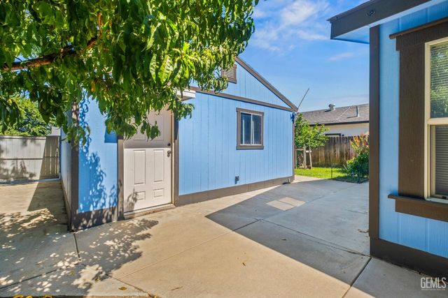0 717 Iris St., Bakersfield, CA 93308