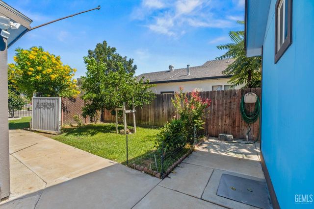 0 717 Iris St., Bakersfield, CA 93308