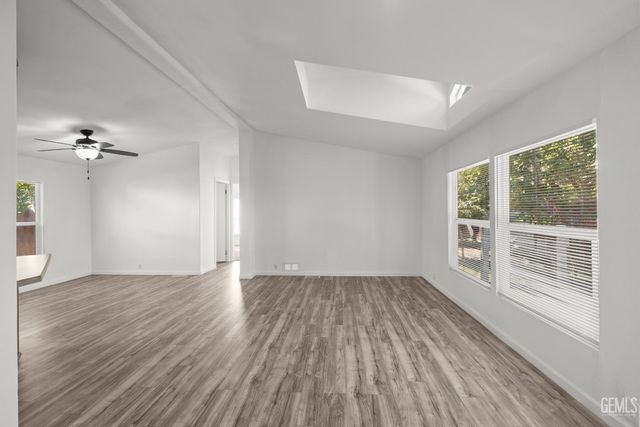 0 717 Iris St., Bakersfield, CA 93308