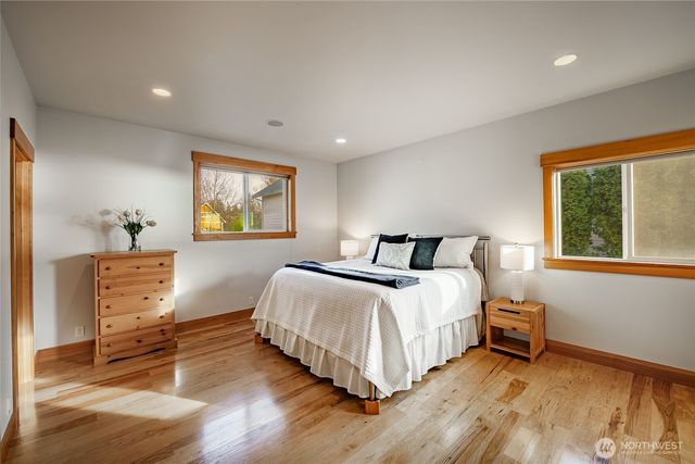 2176 Montfort Avenue, Blaine, WA 98230