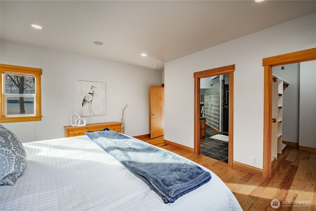 2176 Montfort Avenue, Blaine, WA 98230