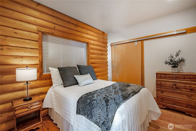 2176 Montfort Avenue, Blaine, WA 98230