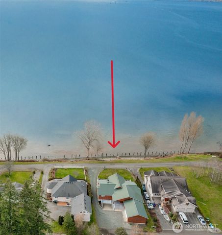 2176 Montfort Avenue, Blaine, WA 98230