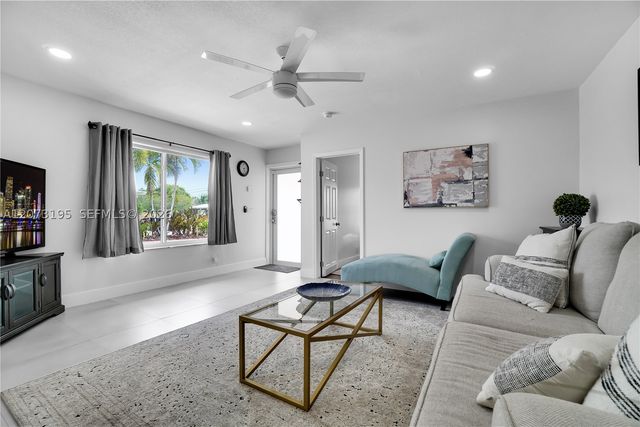 617 NW 30th Ct, Wilton Manors, FL 33311