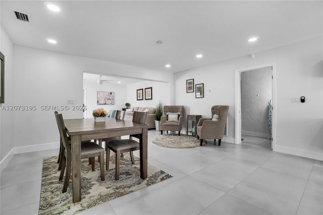617 NW 30th Ct, Wilton Manors, FL 33311