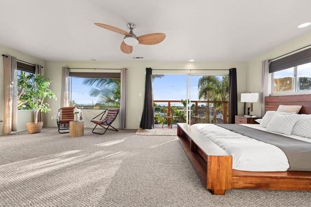 3306 Donna Dr, Carlsbad, CA 92008