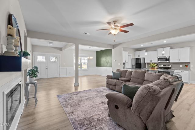 255 Ravens Row Drive, Benson, NC 27504
