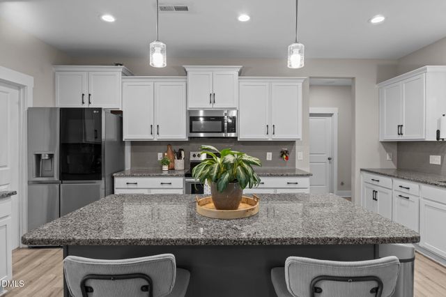 255 Ravens Row Drive, Benson, NC 27504