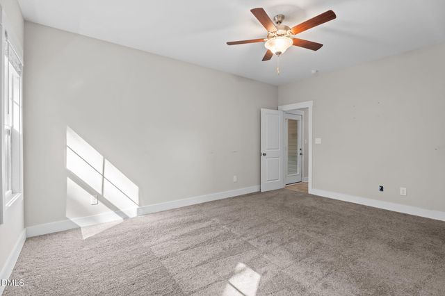 255 Ravens Row Drive, Benson, NC 27504