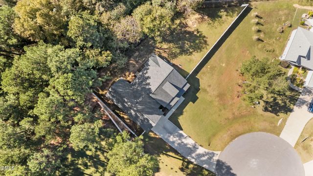 255 Ravens Row Drive, Benson, NC 27504
