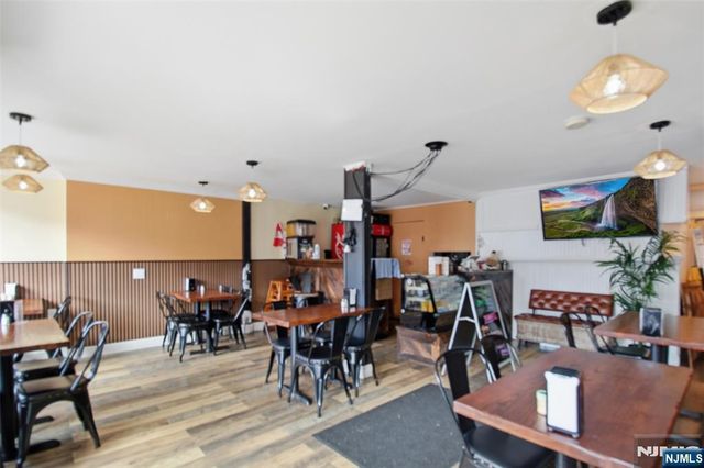 261 Union Avenue, Paterson, NJ 07502
