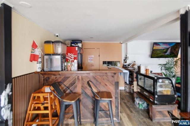 261 Union Avenue, Paterson, NJ 07502